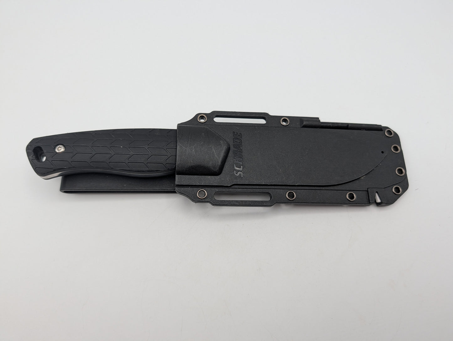 Schrade Exertion AUS-10 Zwart – Grade B