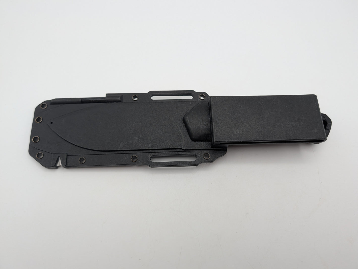 Schrade Exertion AUS-10 Zwart – Grade B