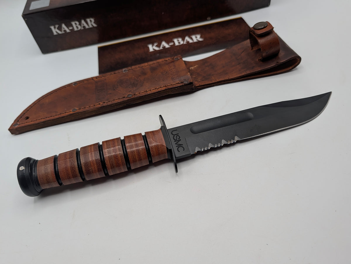 KA-BAR USMC dentelé – Grade B