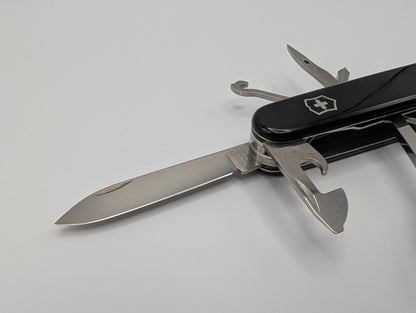 Victorinox Deluxe Tinker Noir Plus – Grade B