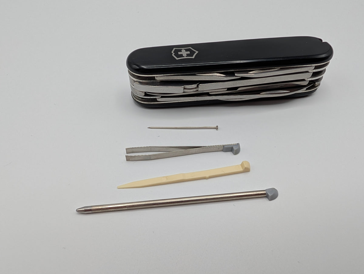 Victorinox Deluxe Tinker Noir Plus – Grade B