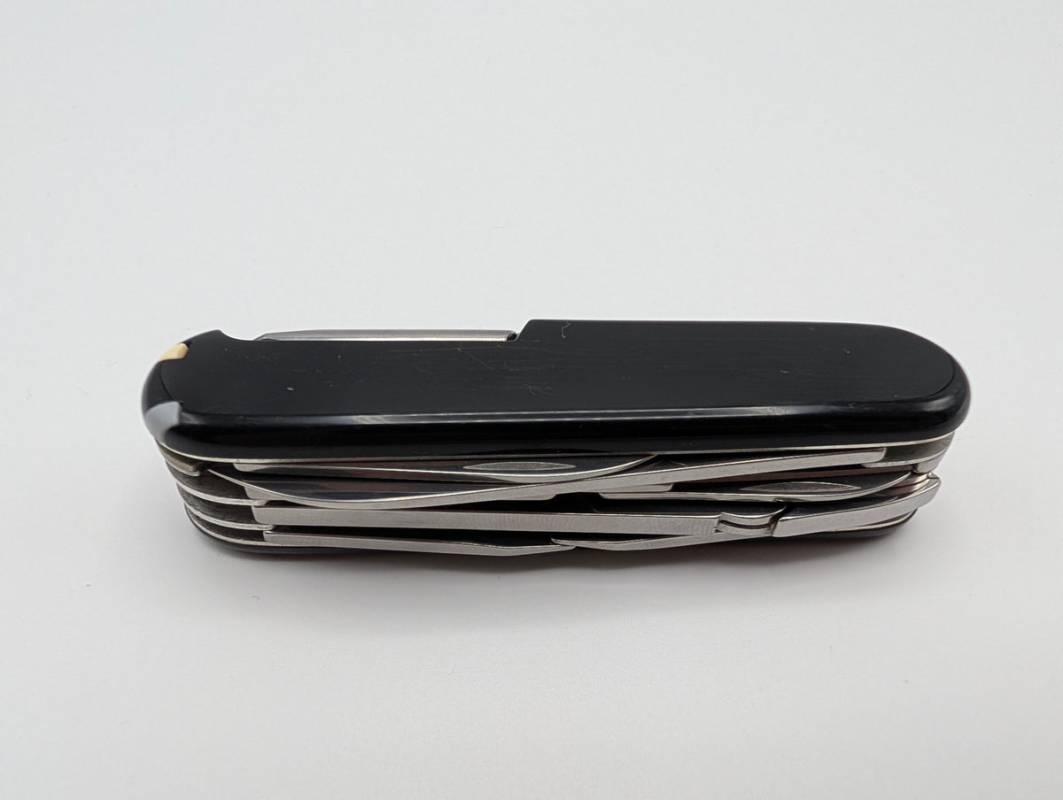 Victorinox Deluxe Tinker Noir Plus – Grade B