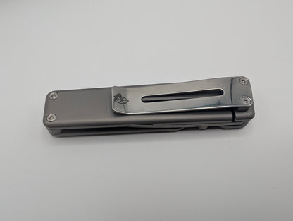 The James Brand The Chapter Titanium Damasteel – Grade A
