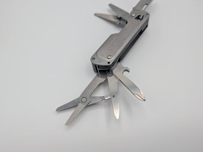Leatherman FREE T4 – Grade A