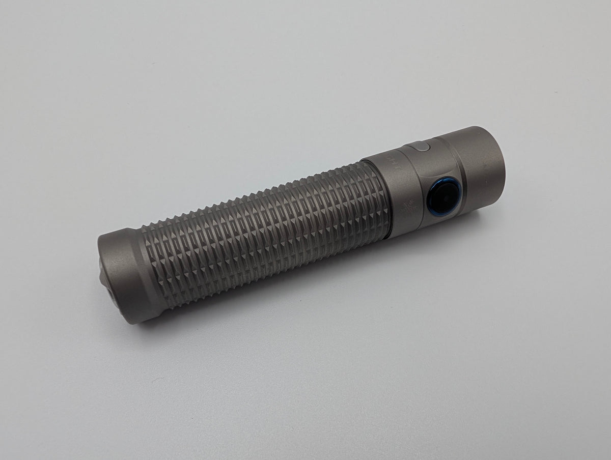 Olight Warrior Mini Winter 2 Titanium – Grade A